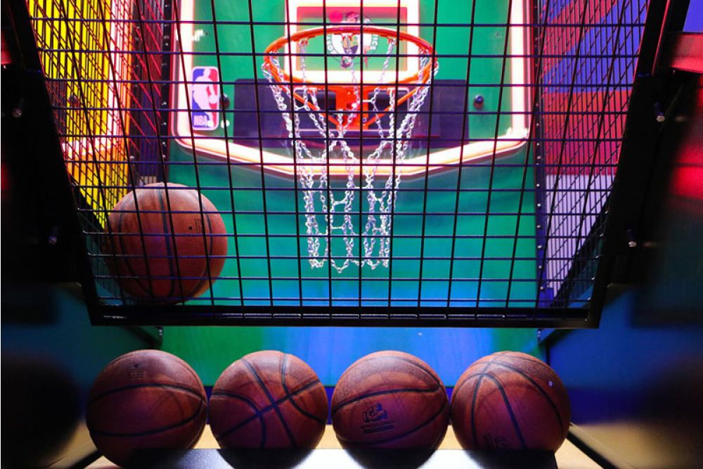 Basketball hoop and balls on a Sega commercial machine